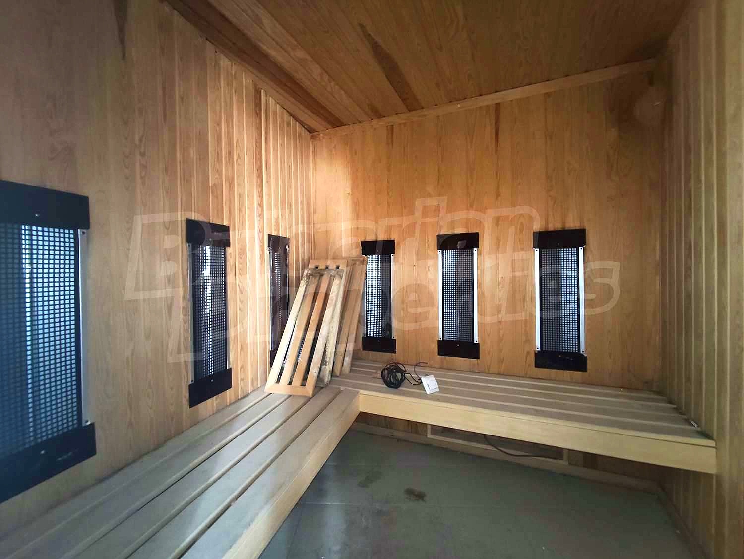 Gallery Picture 10