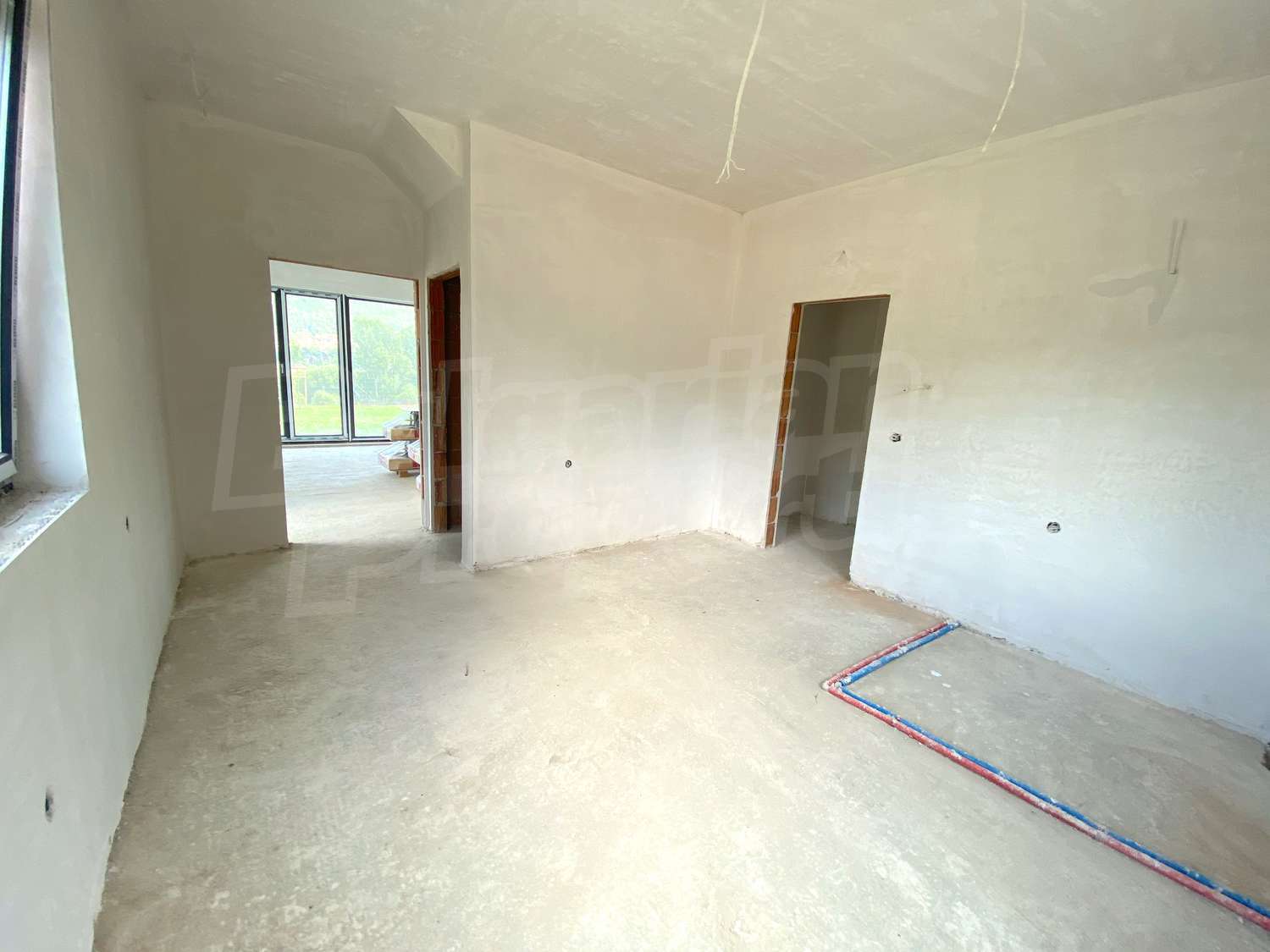 Gallery Picture 32