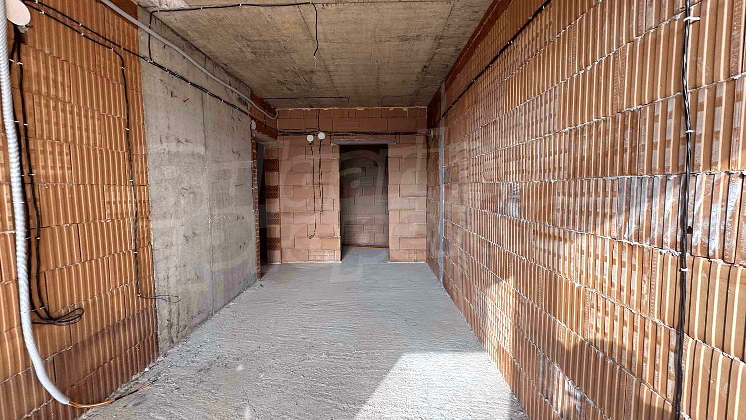 Gallery Picture 6