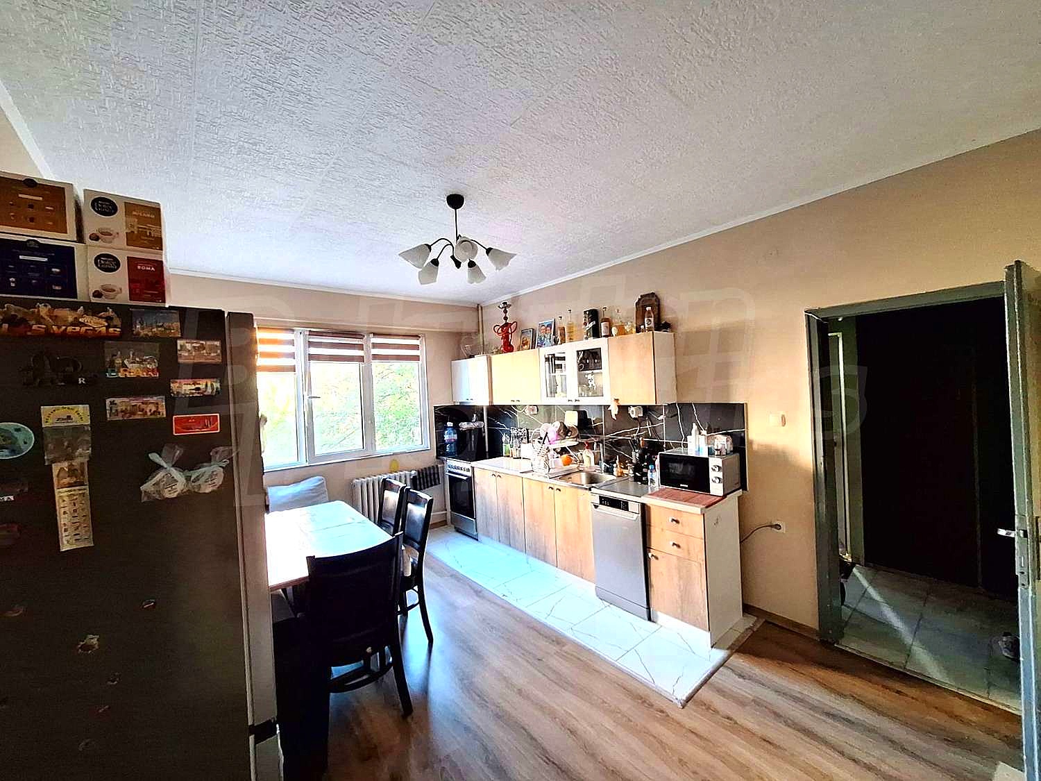 Gallery Picture 2