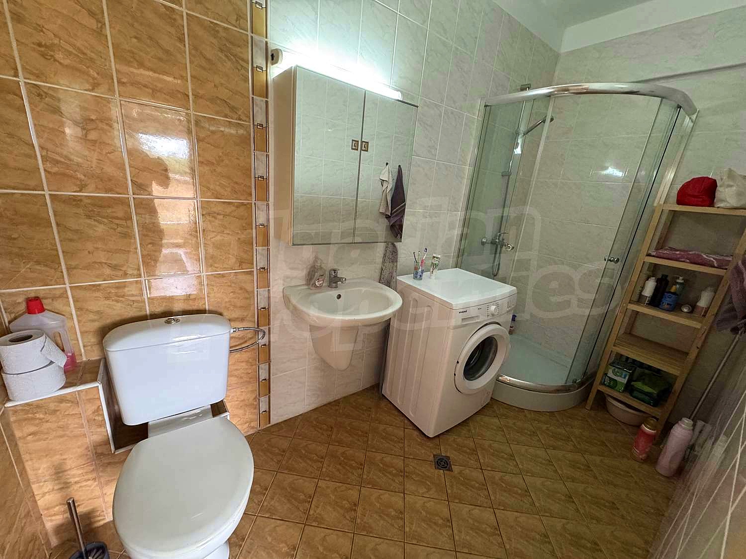 Gallery Picture 4