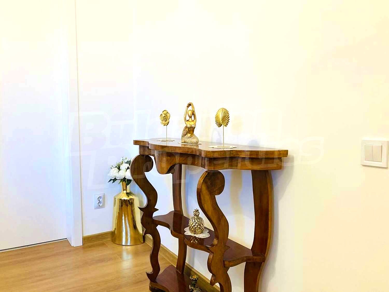 Gallery Picture 8
