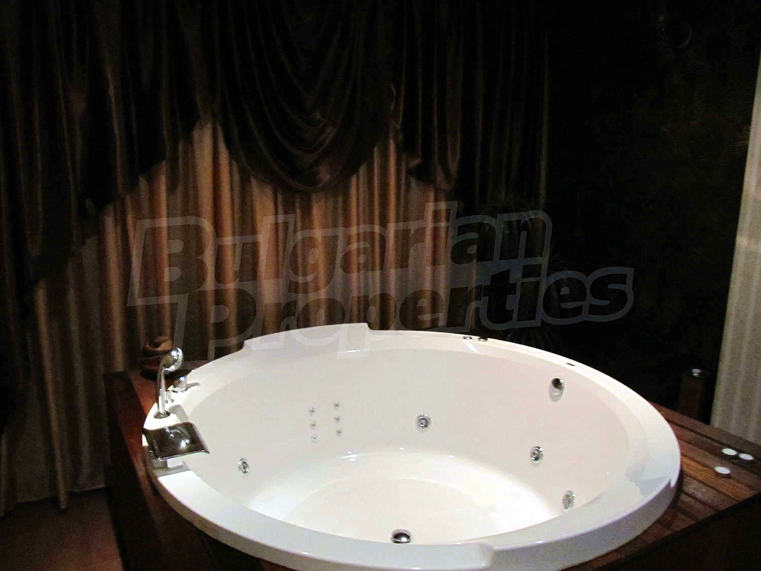 Gallery Picture 23