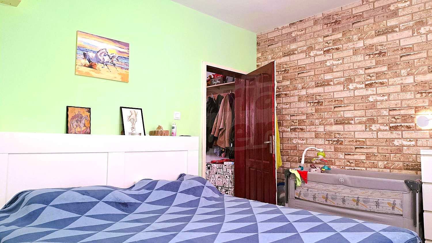 Gallery Picture 14