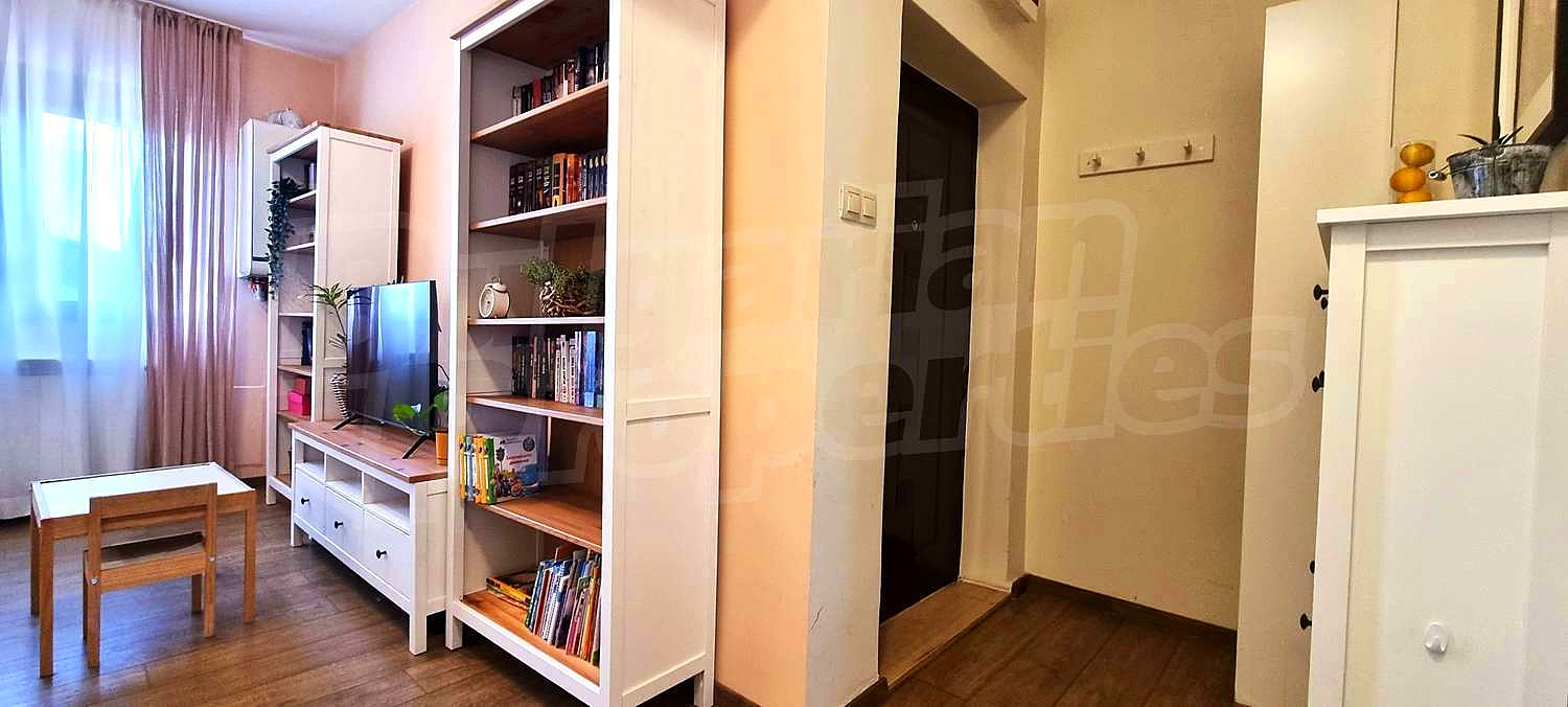 Gallery Picture 12