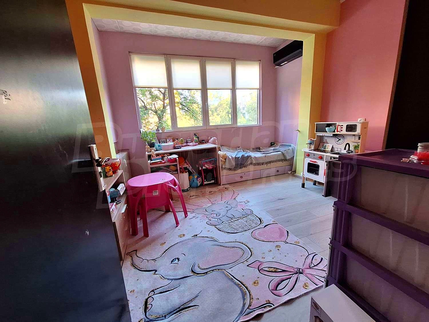 Gallery Picture 11