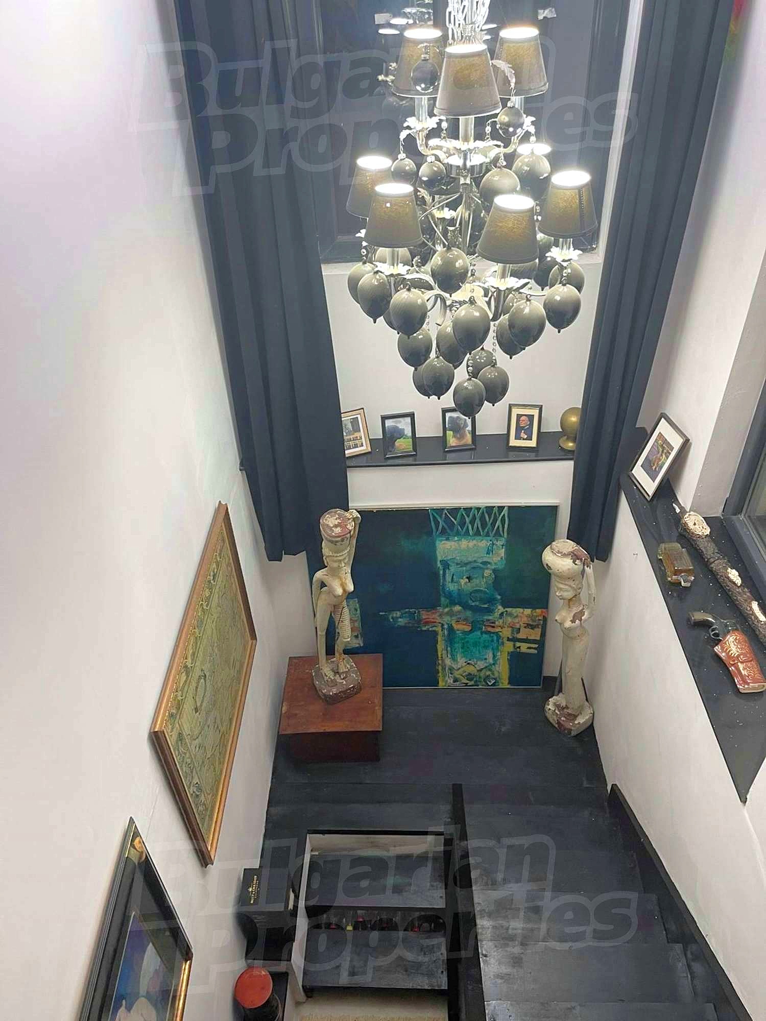 Gallery Picture 23