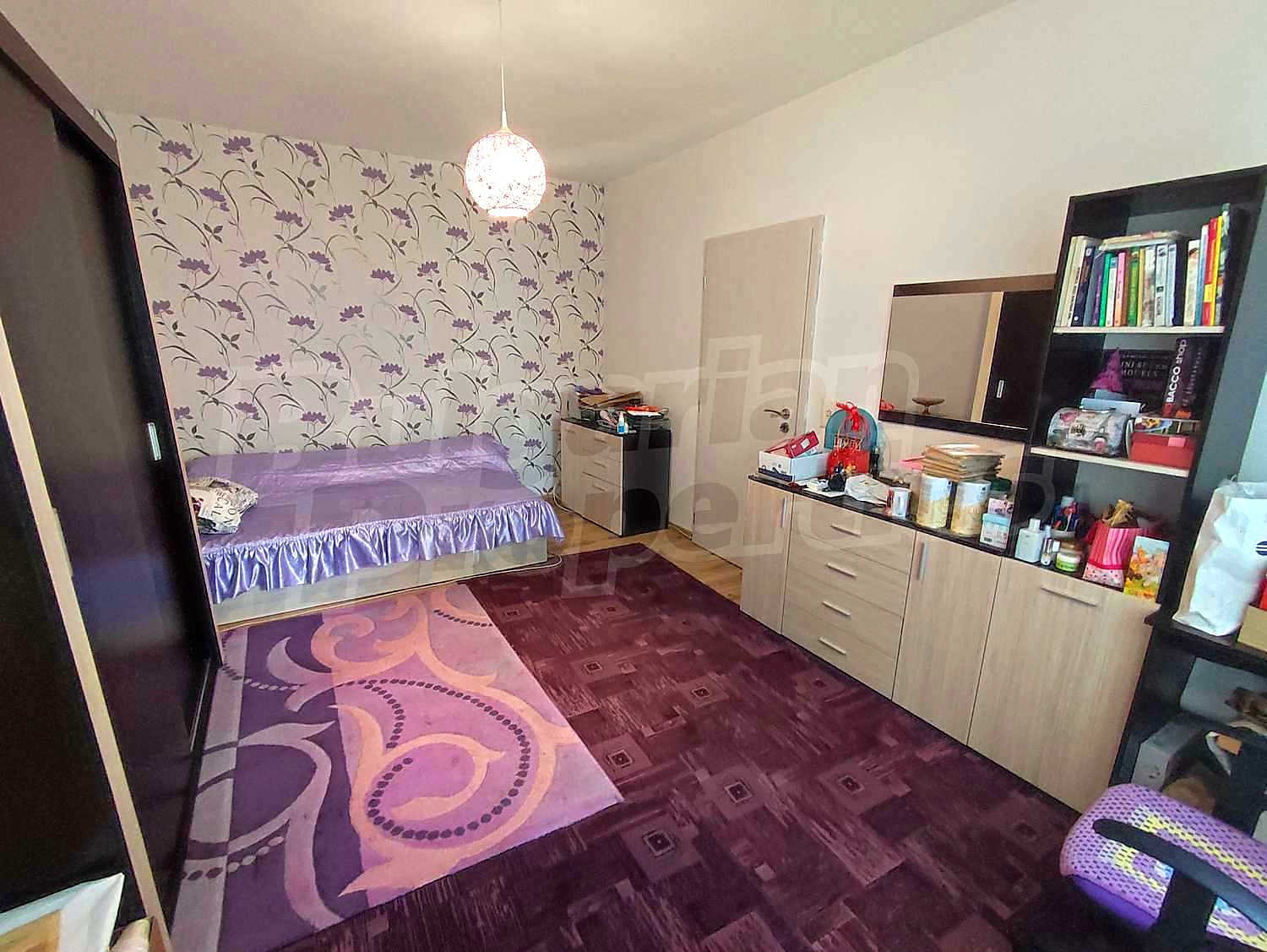 Gallery Picture 8