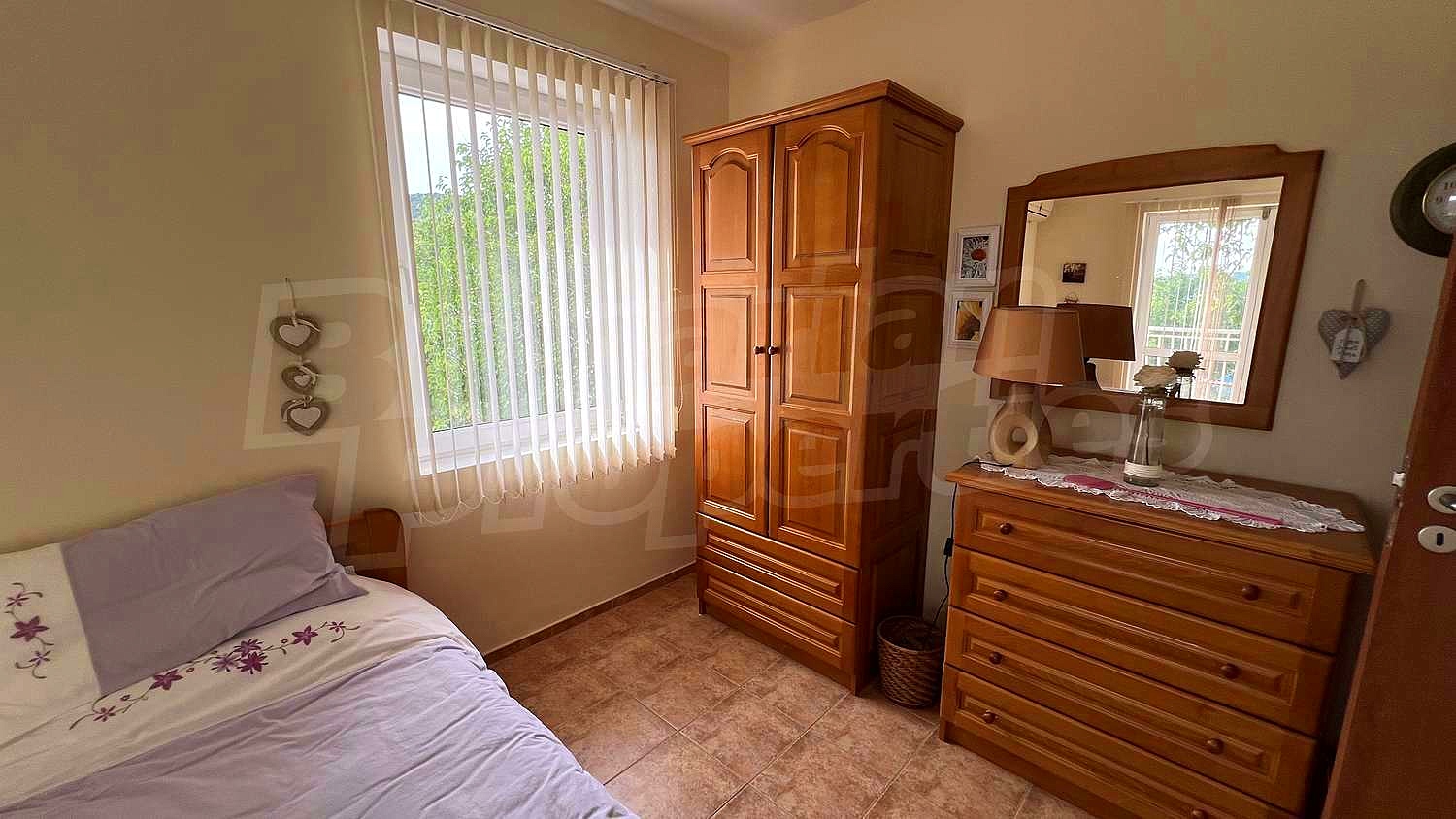 Gallery Picture 28