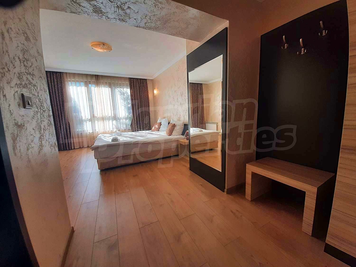Gallery Picture 3