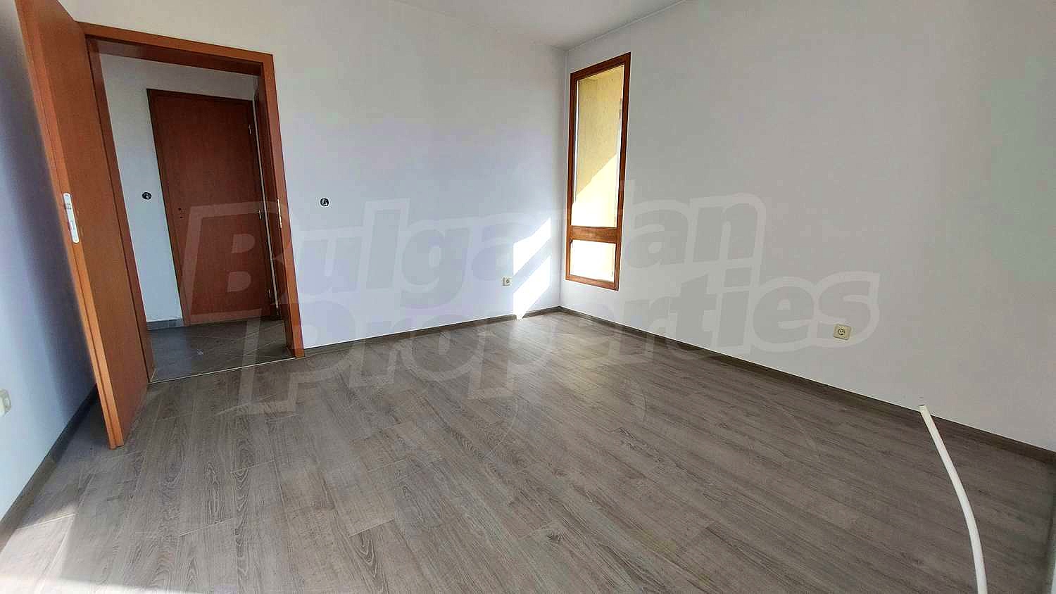 Gallery Picture 5
