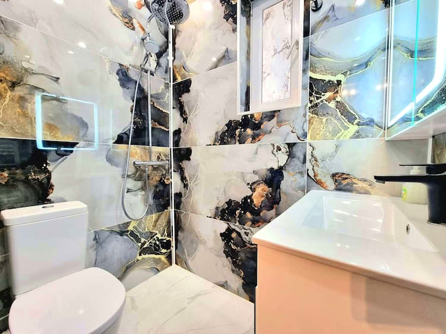 Gallery Picture 15