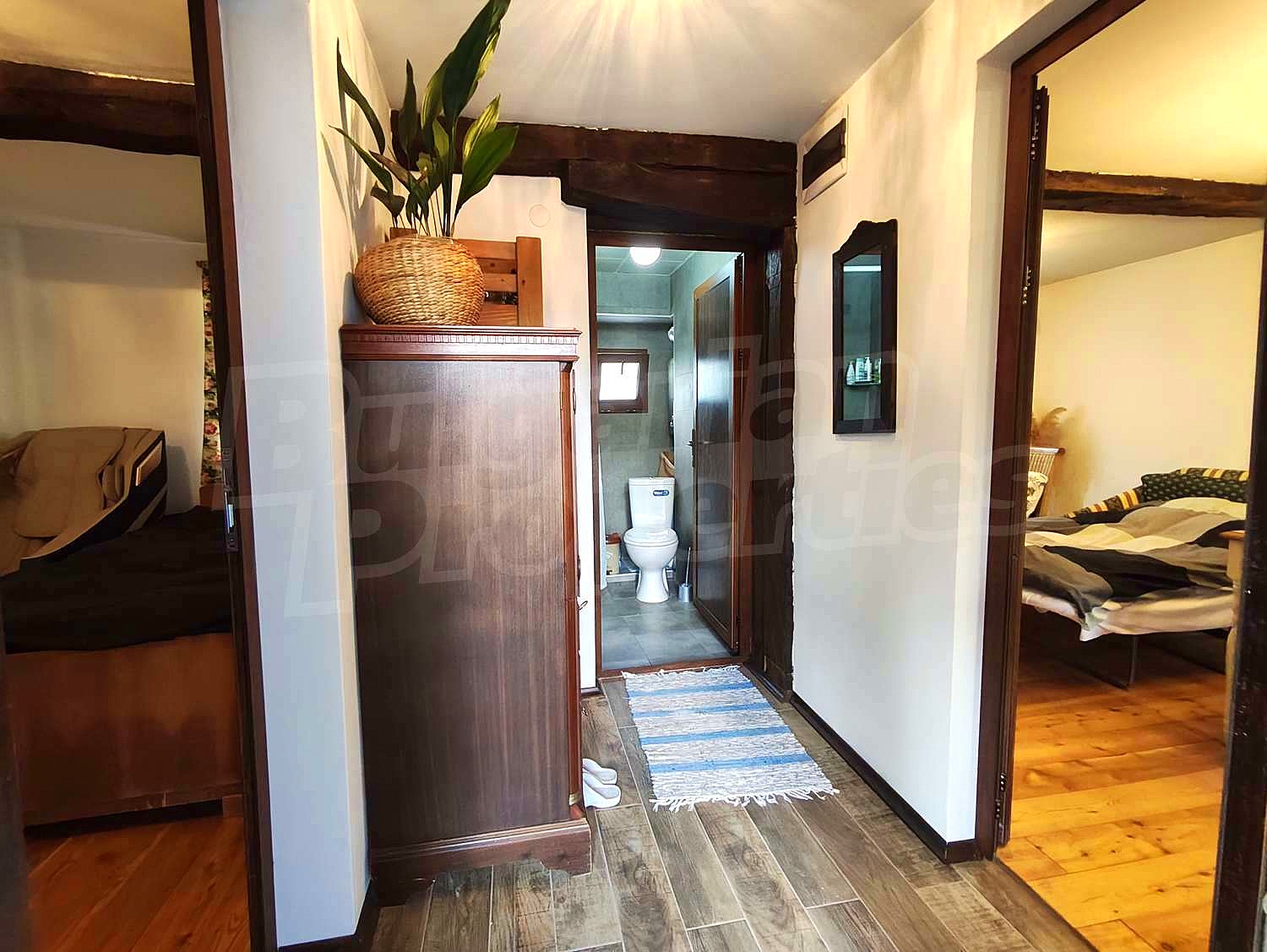 Gallery Picture 10