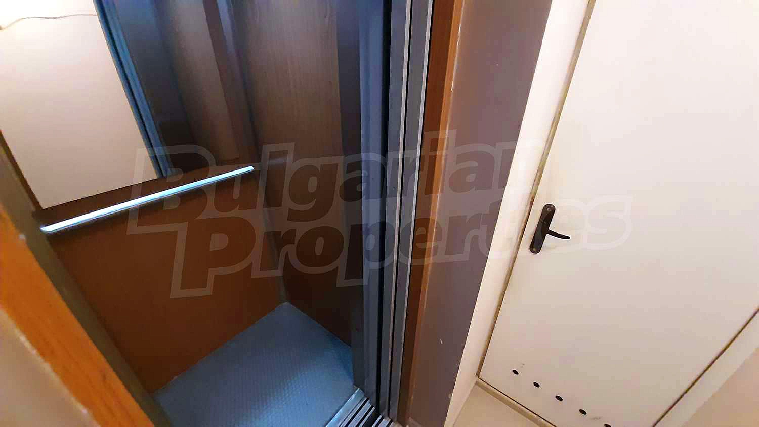 Gallery Picture 30