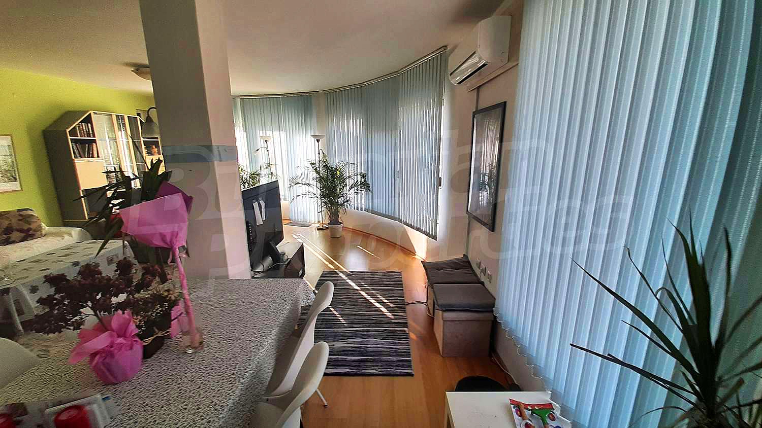 Gallery Picture 18