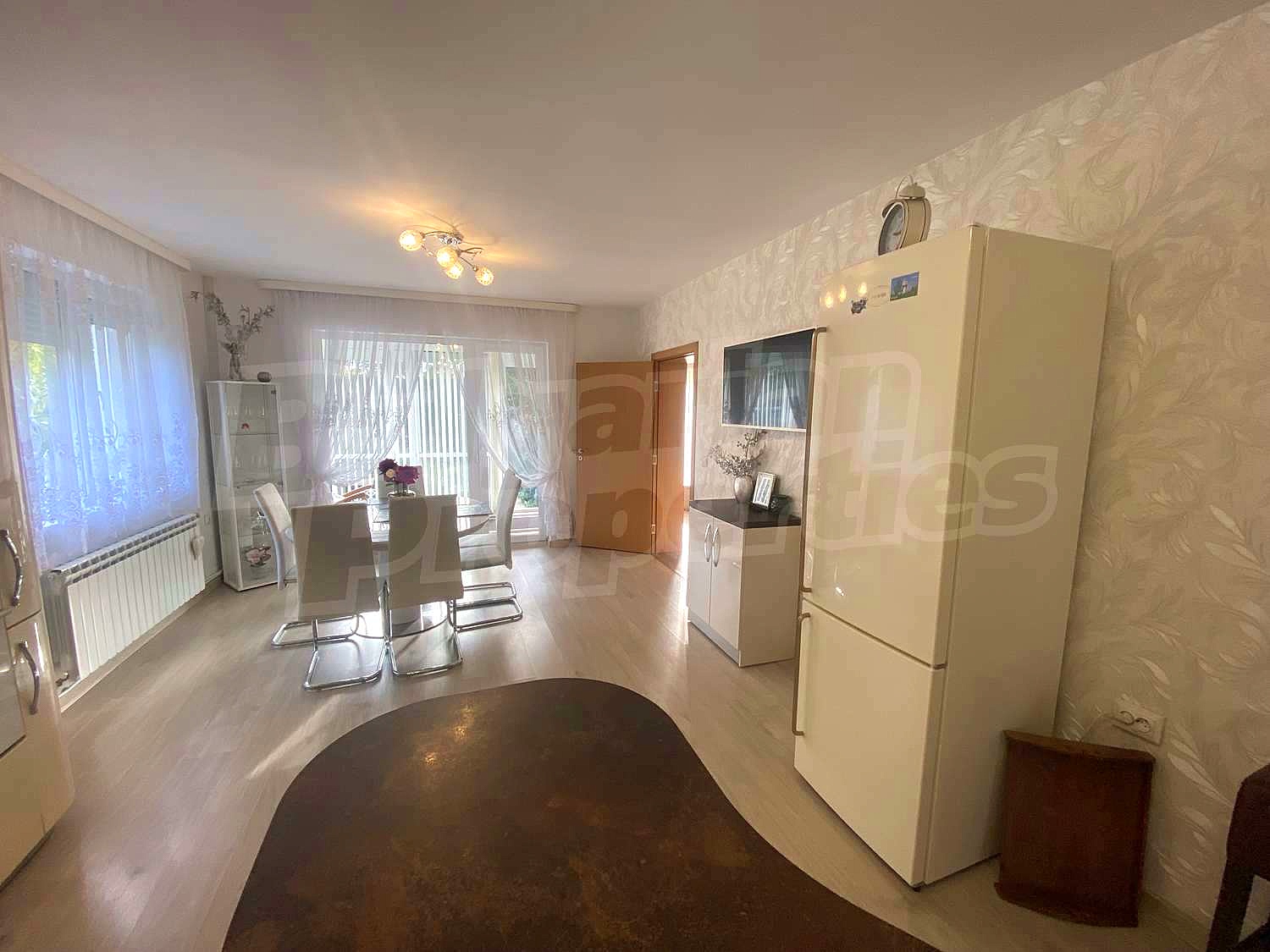 Gallery Picture 11