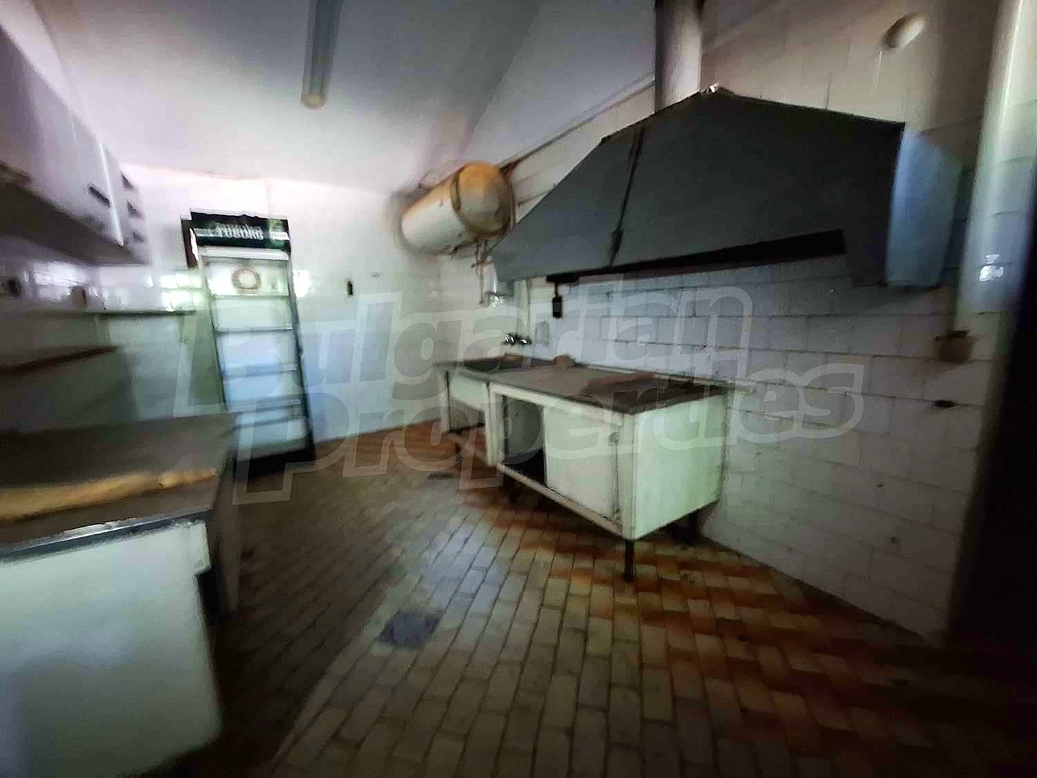 Gallery Picture 27