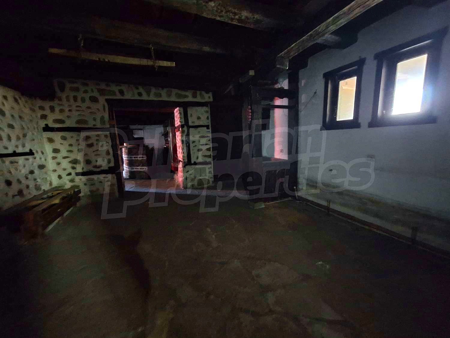 Gallery Picture 28