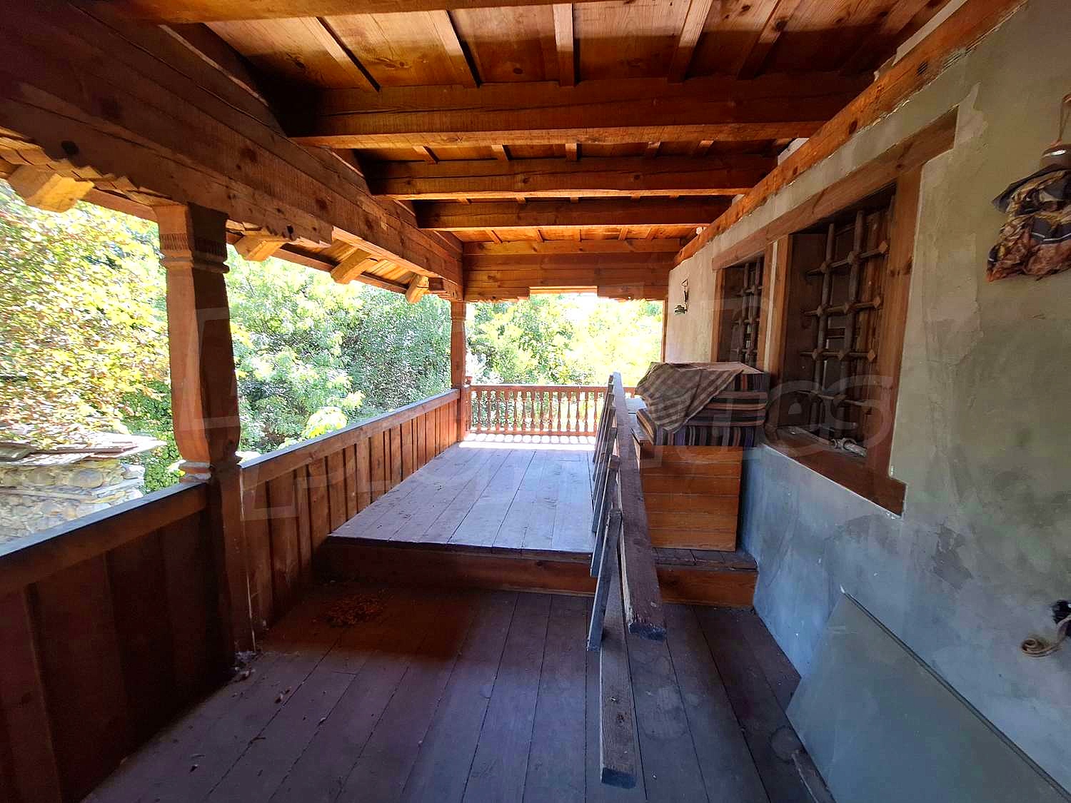 Gallery Picture 5