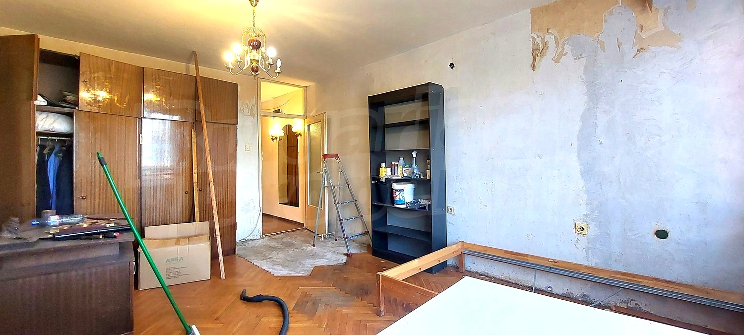 Gallery Picture 27