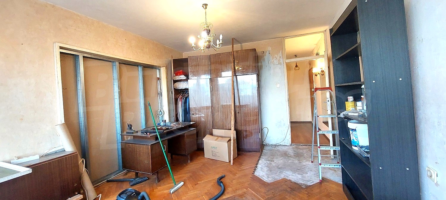 Gallery Picture 28