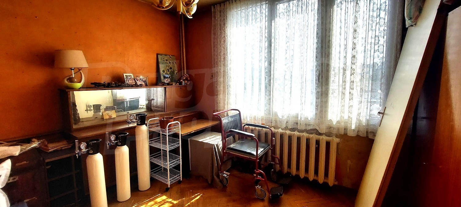 Gallery Picture 38