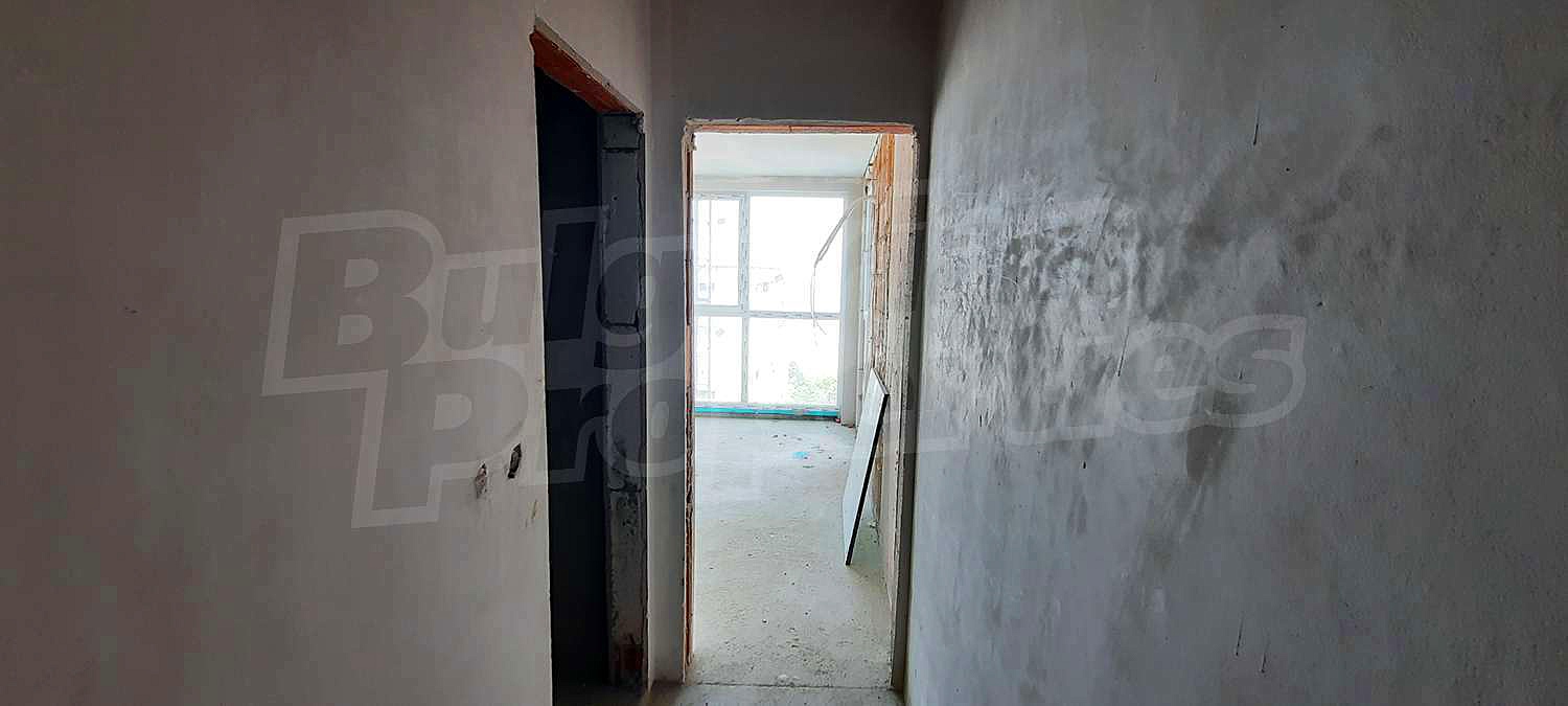 Gallery Picture 10