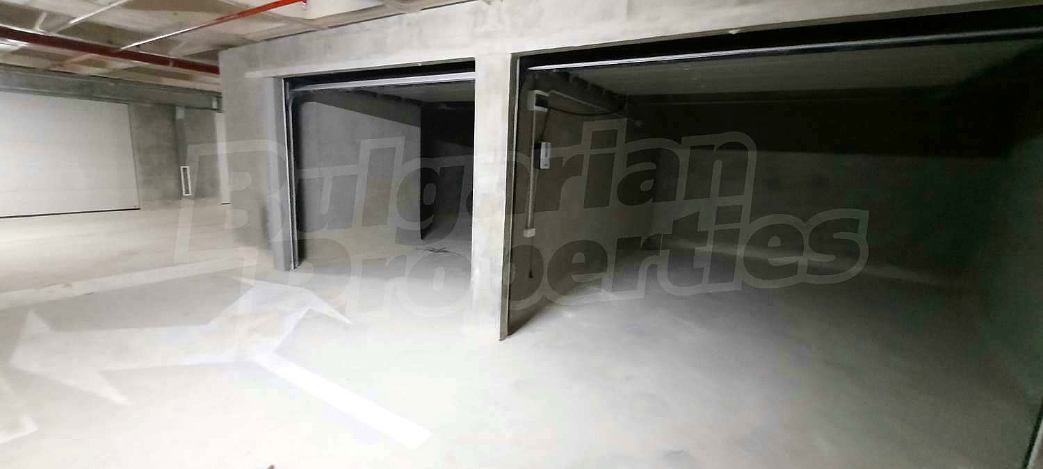 Gallery Picture 35