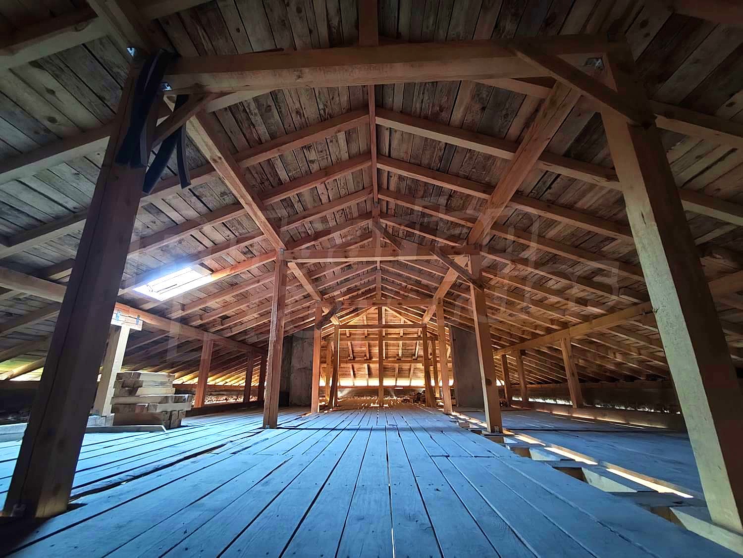 Gallery Picture 4