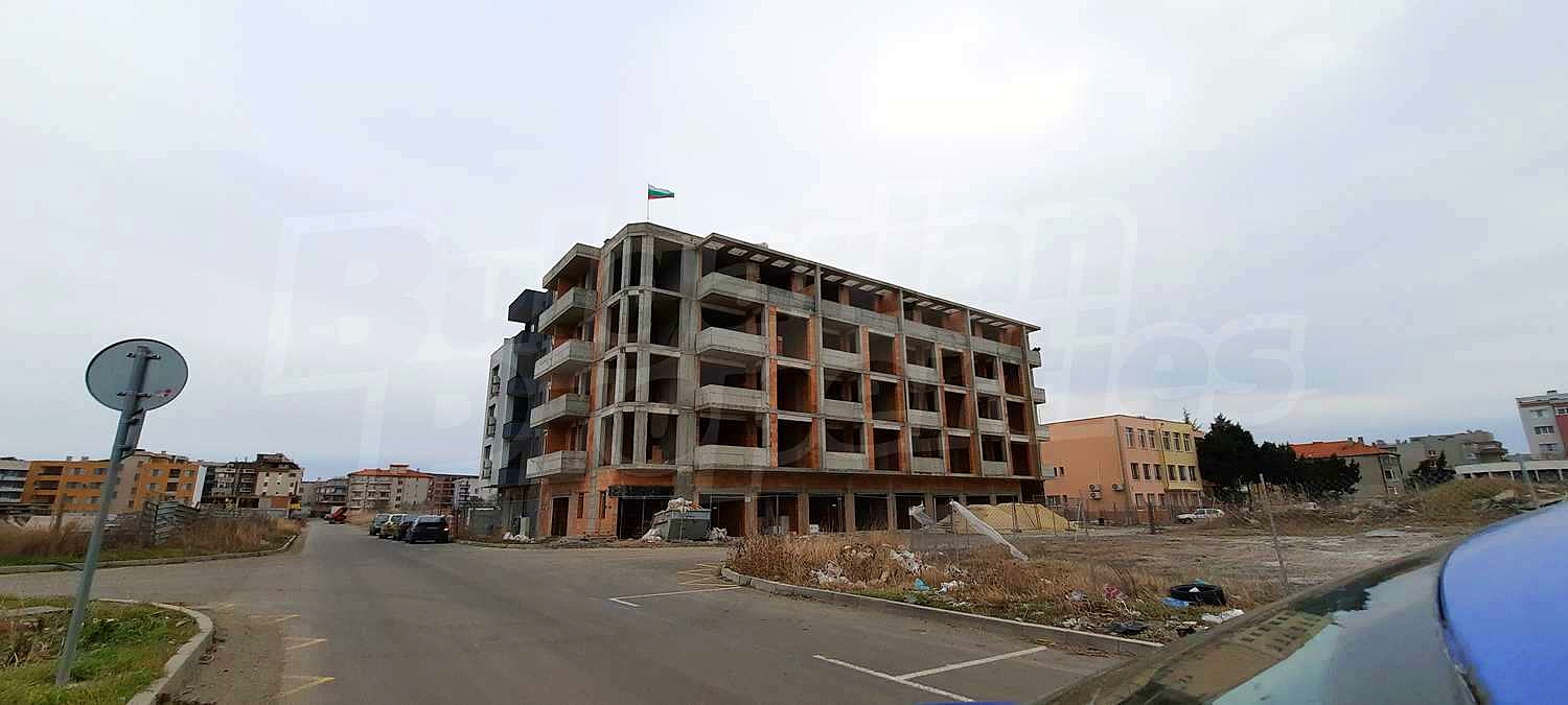 Gallery Picture 9