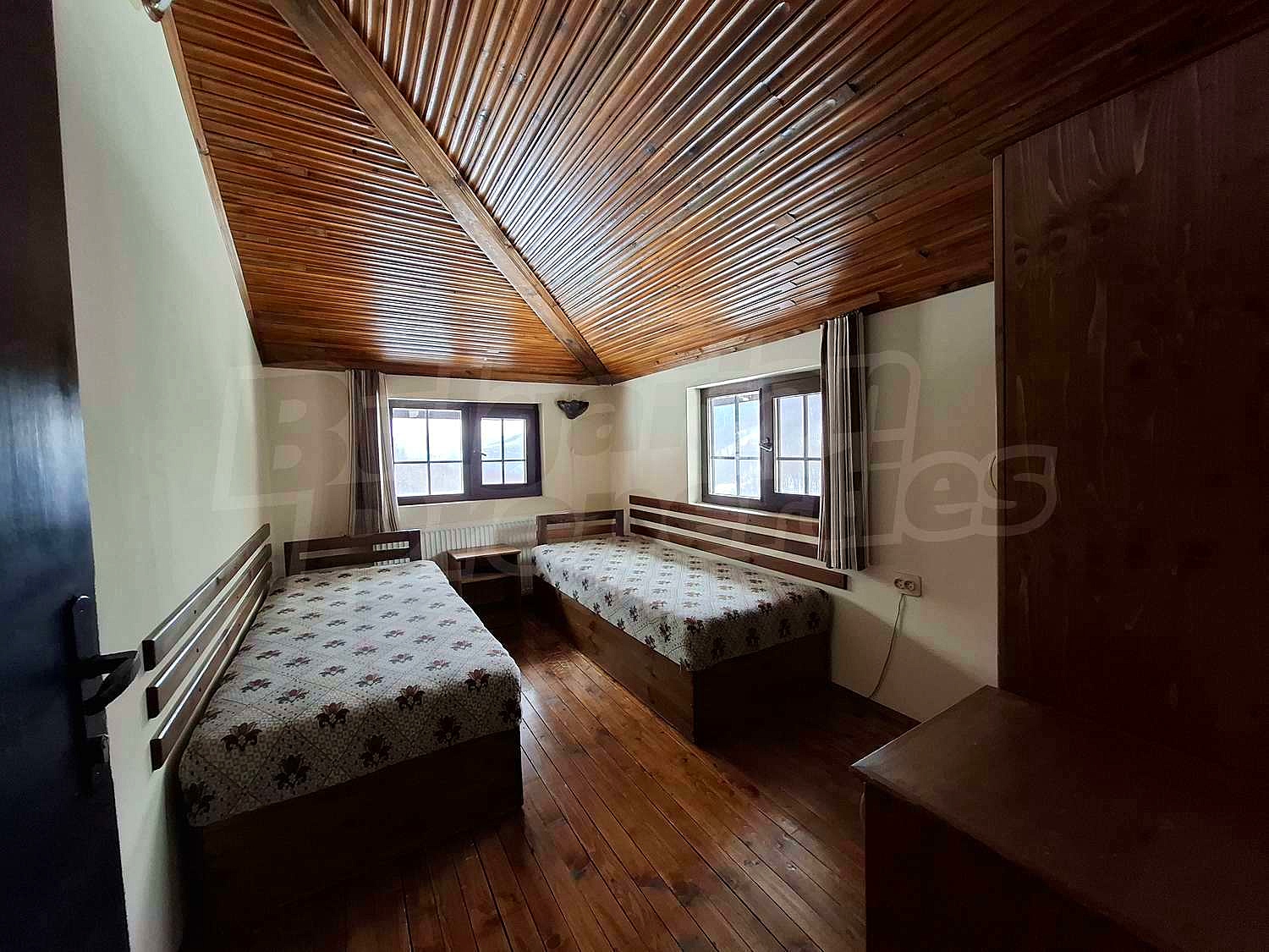 Gallery Picture 19