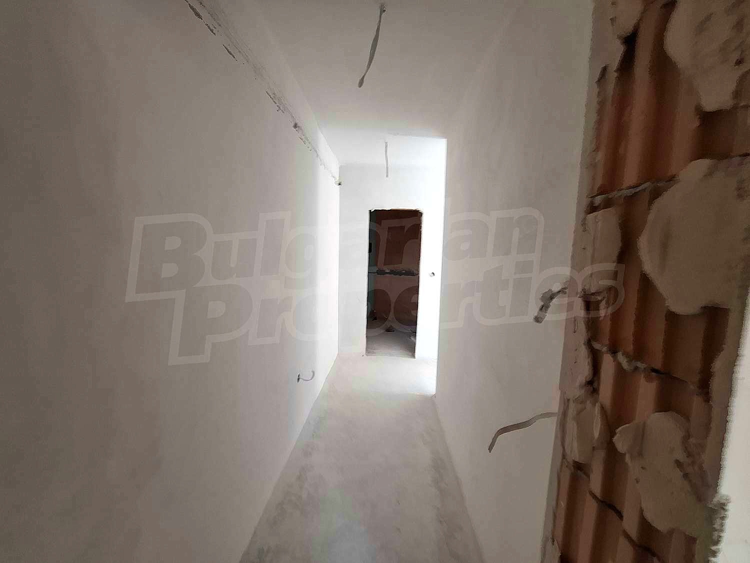 Gallery Picture 12
