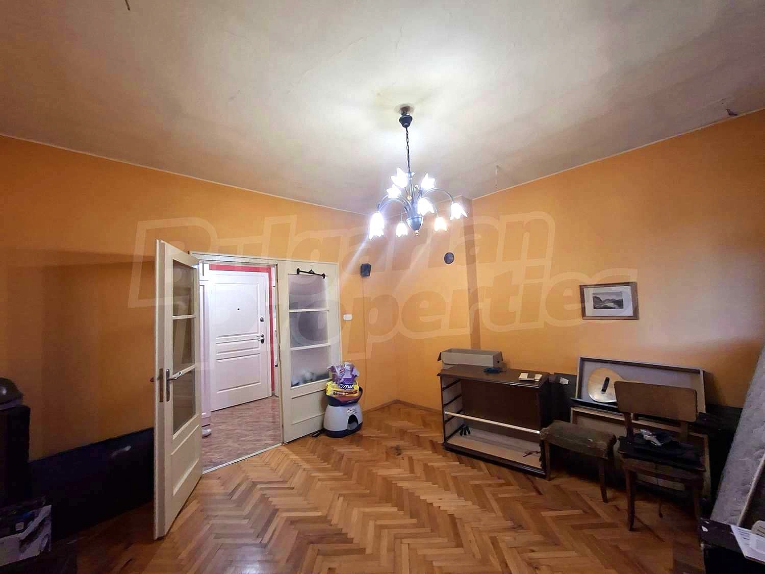 Gallery Picture 2
