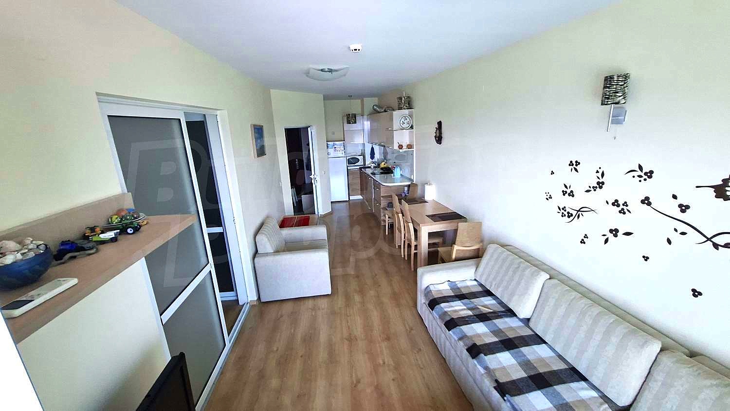 Gallery Picture 4
