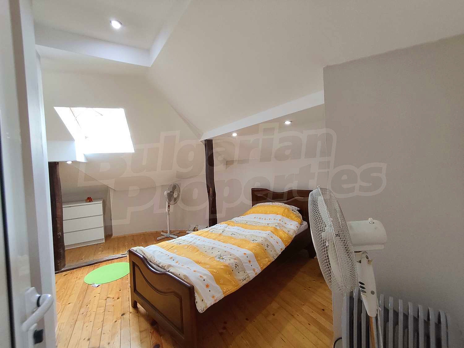 Gallery Picture 34