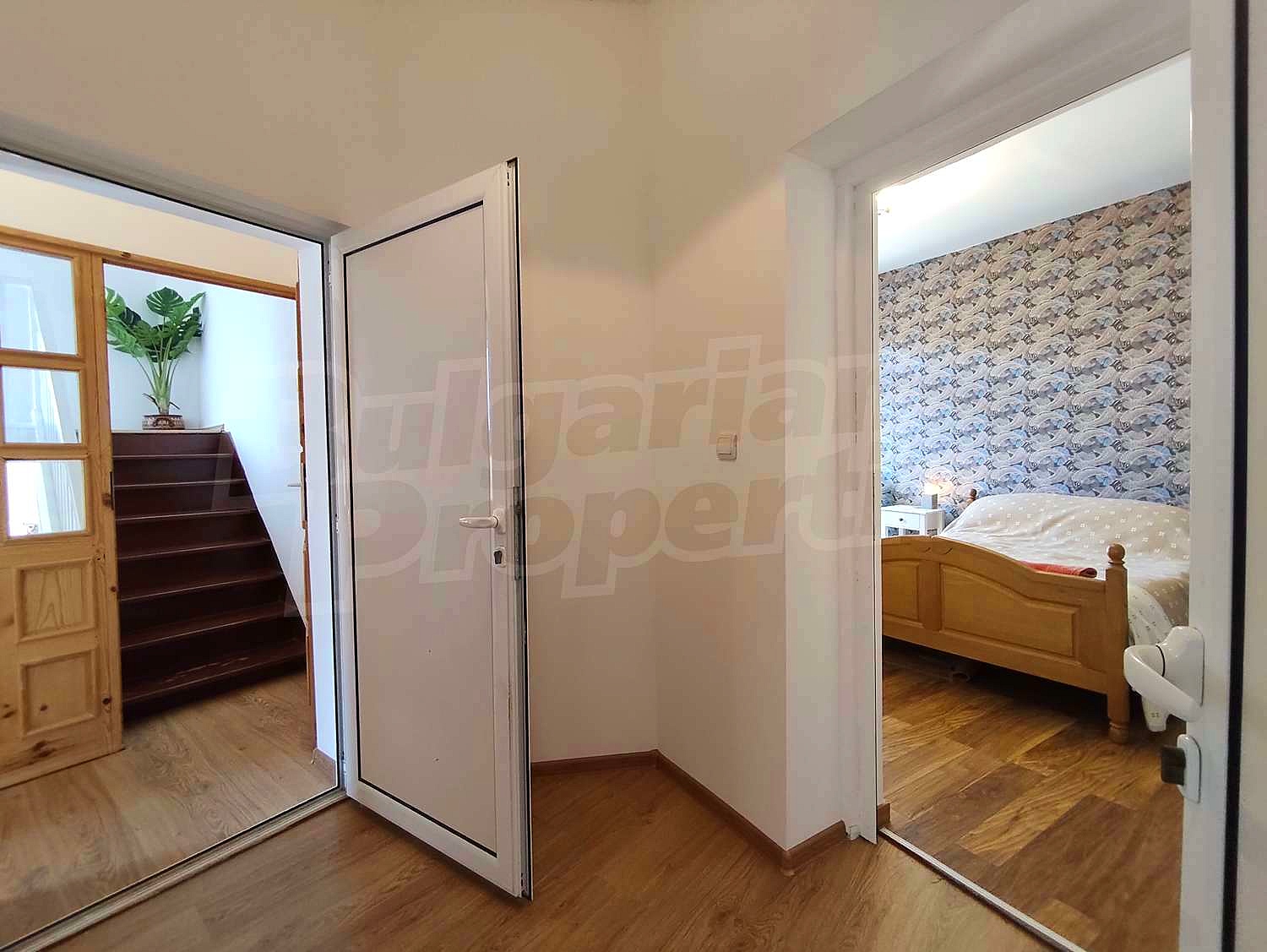 Gallery Picture 21