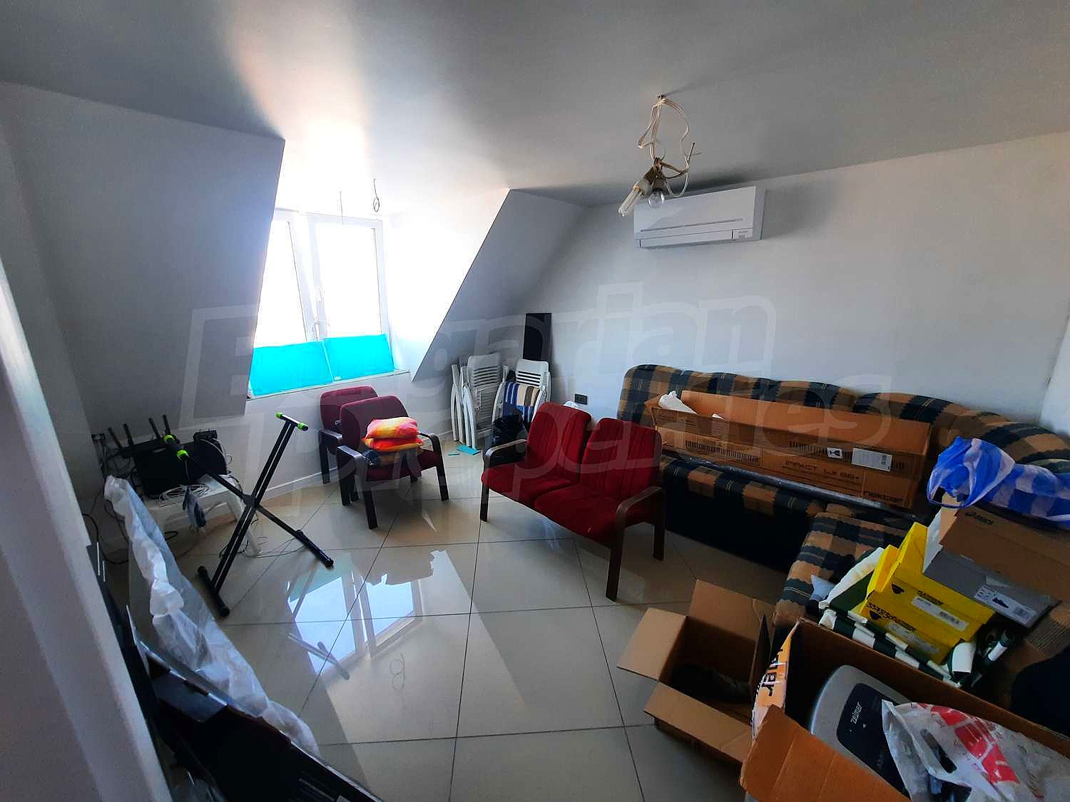 Gallery Picture 13