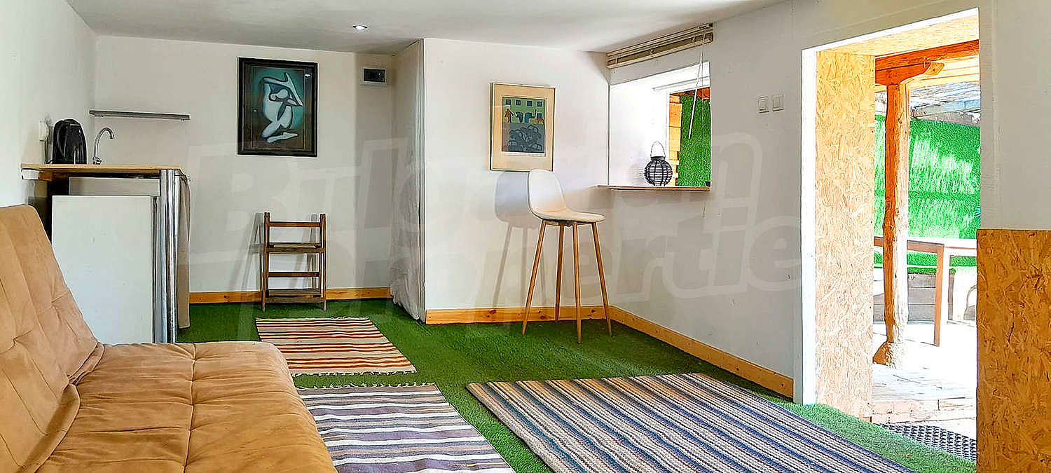Gallery Picture 43
