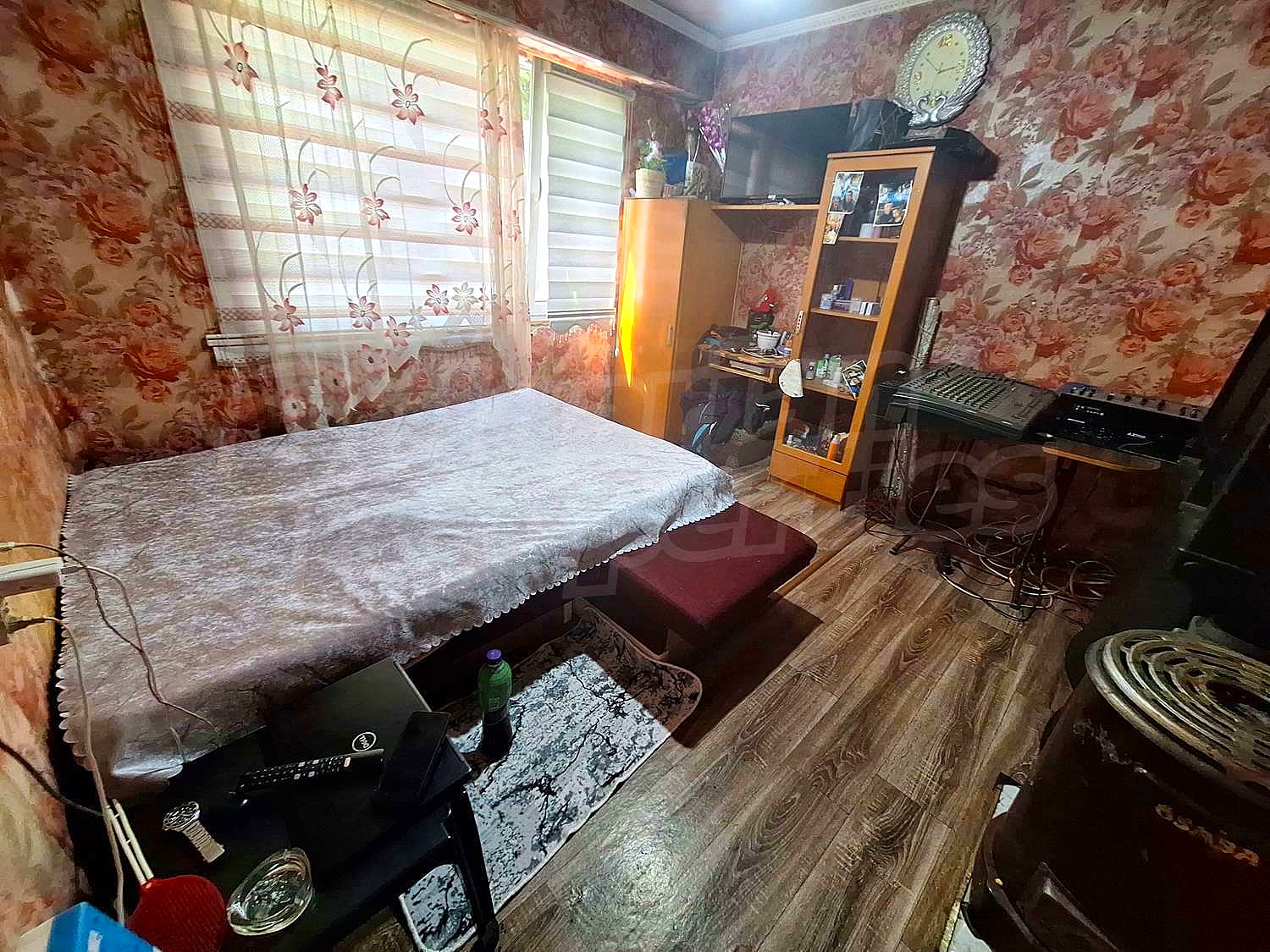 Gallery Picture 3