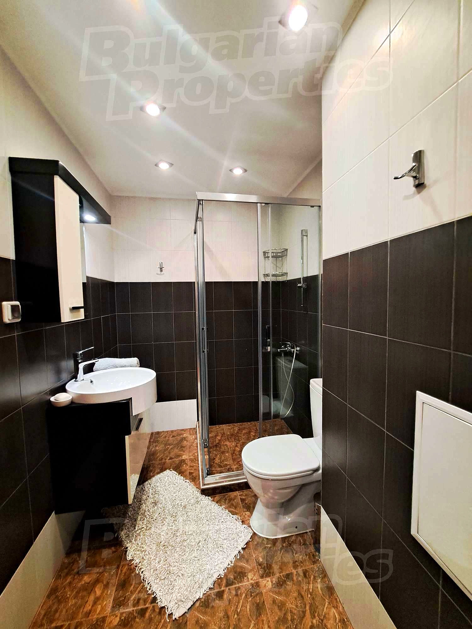 Gallery Picture 18