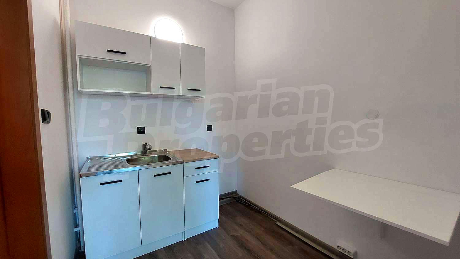 Gallery Picture 5