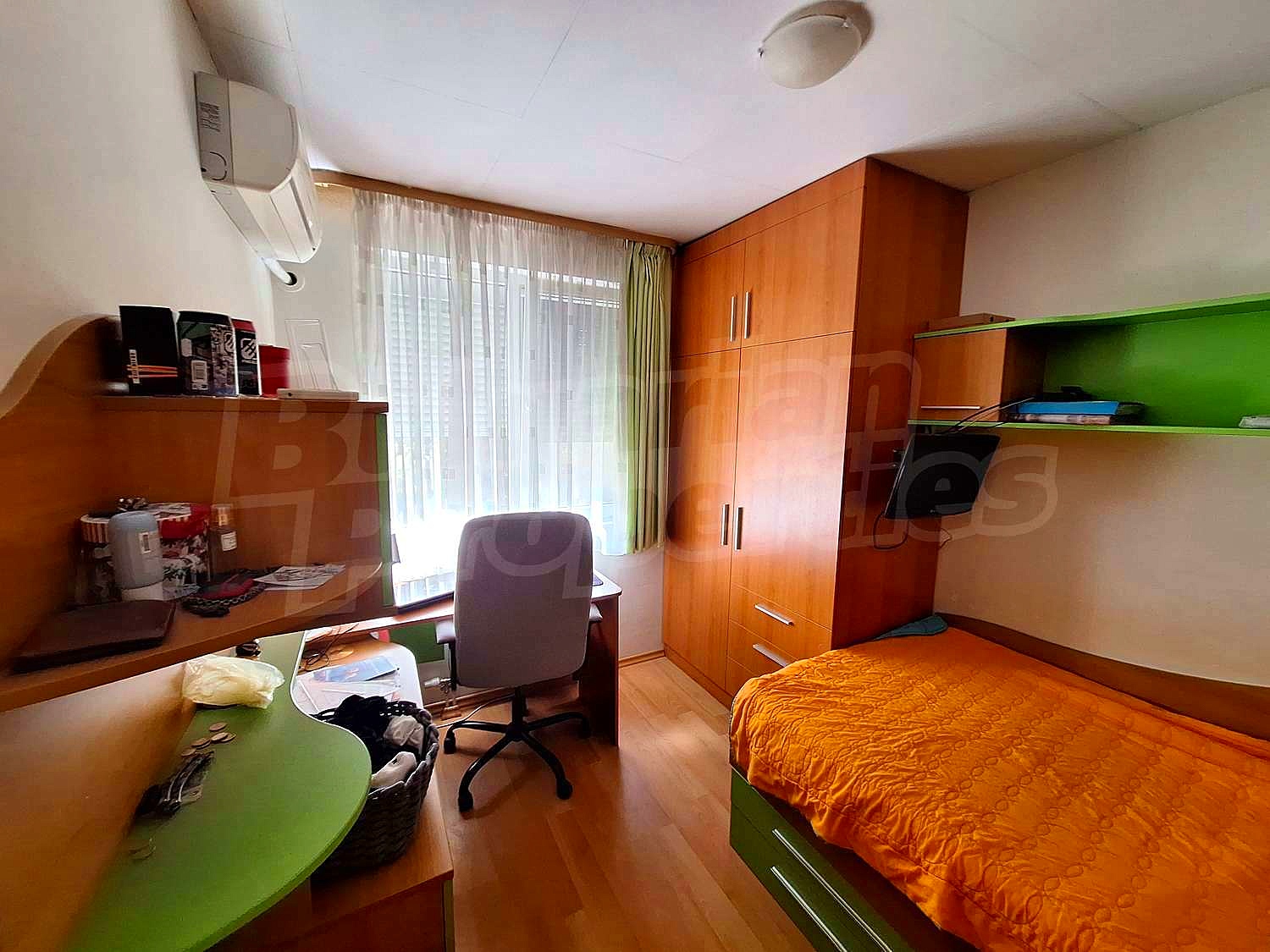 Gallery Picture 4