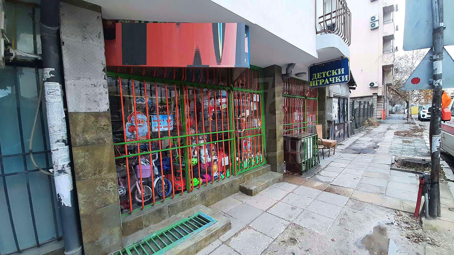Gallery Picture 4
