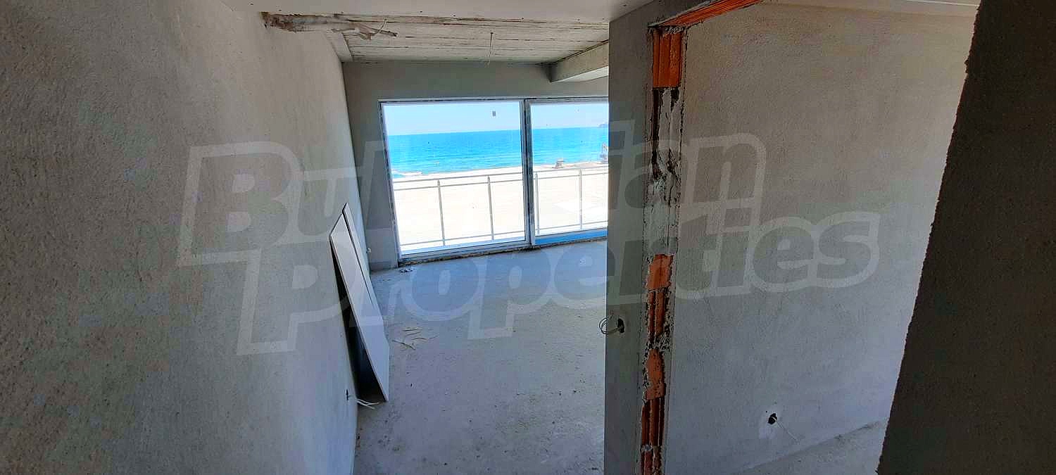 Gallery Picture 10