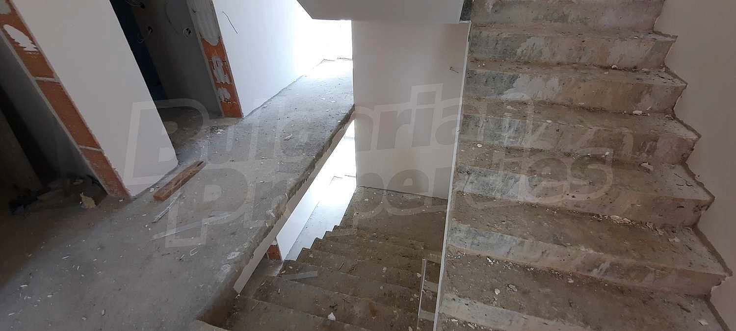 Gallery Picture 27