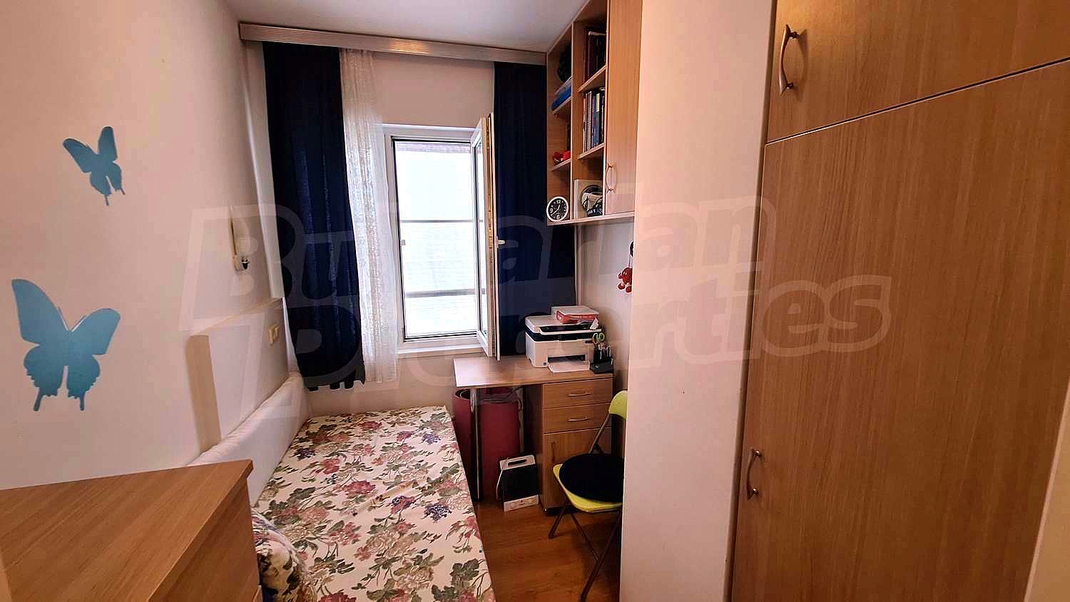 Gallery Picture 4