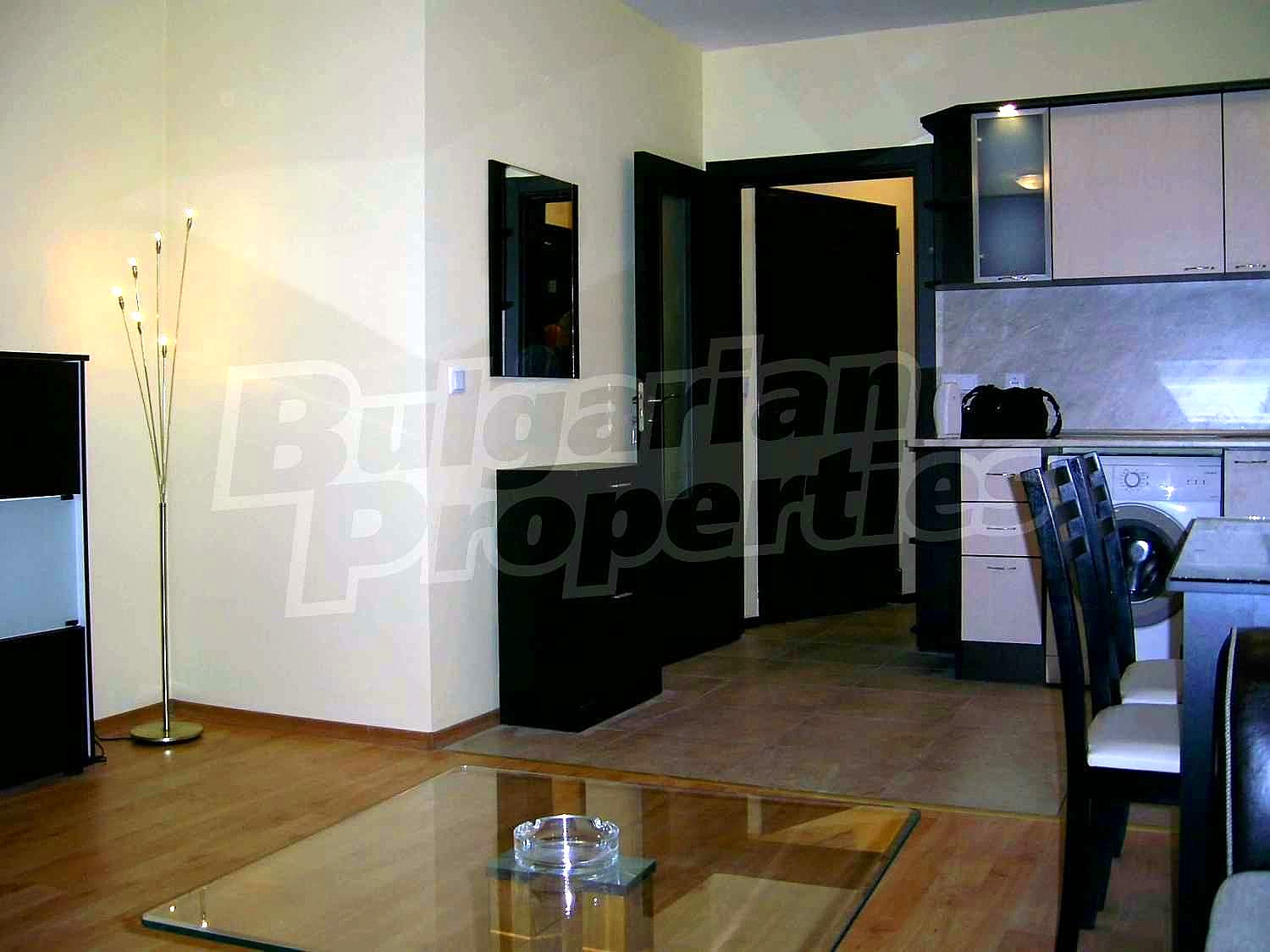Gallery Picture 4