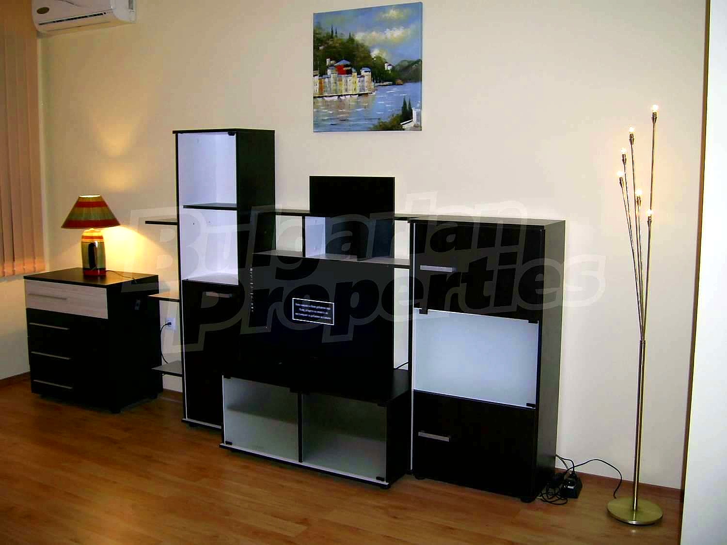 Gallery Picture 3