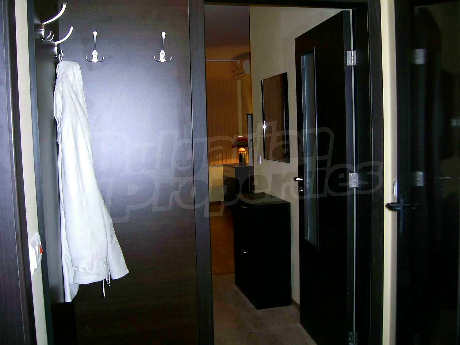 Gallery Picture 7