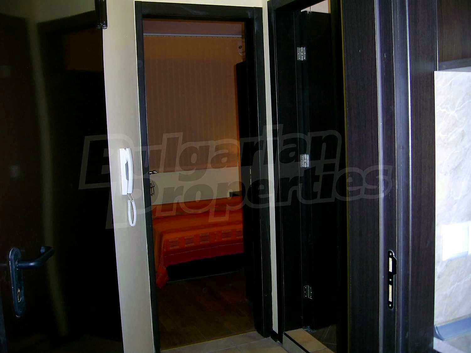 Gallery Picture 10